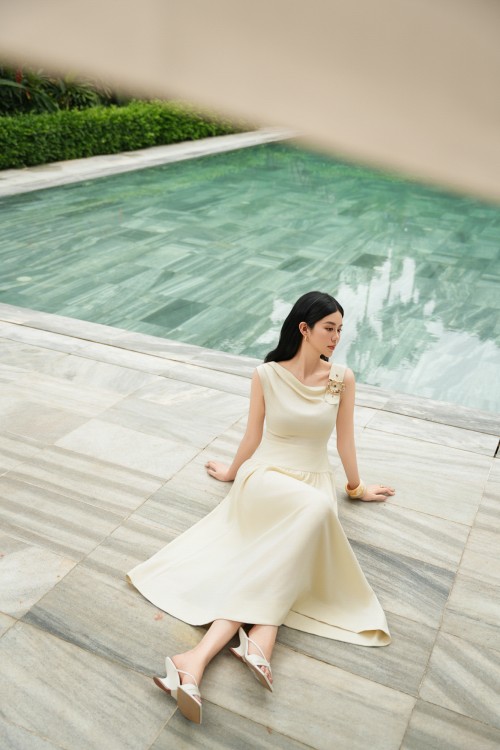 Sixdo Cream Woven Flared Dress